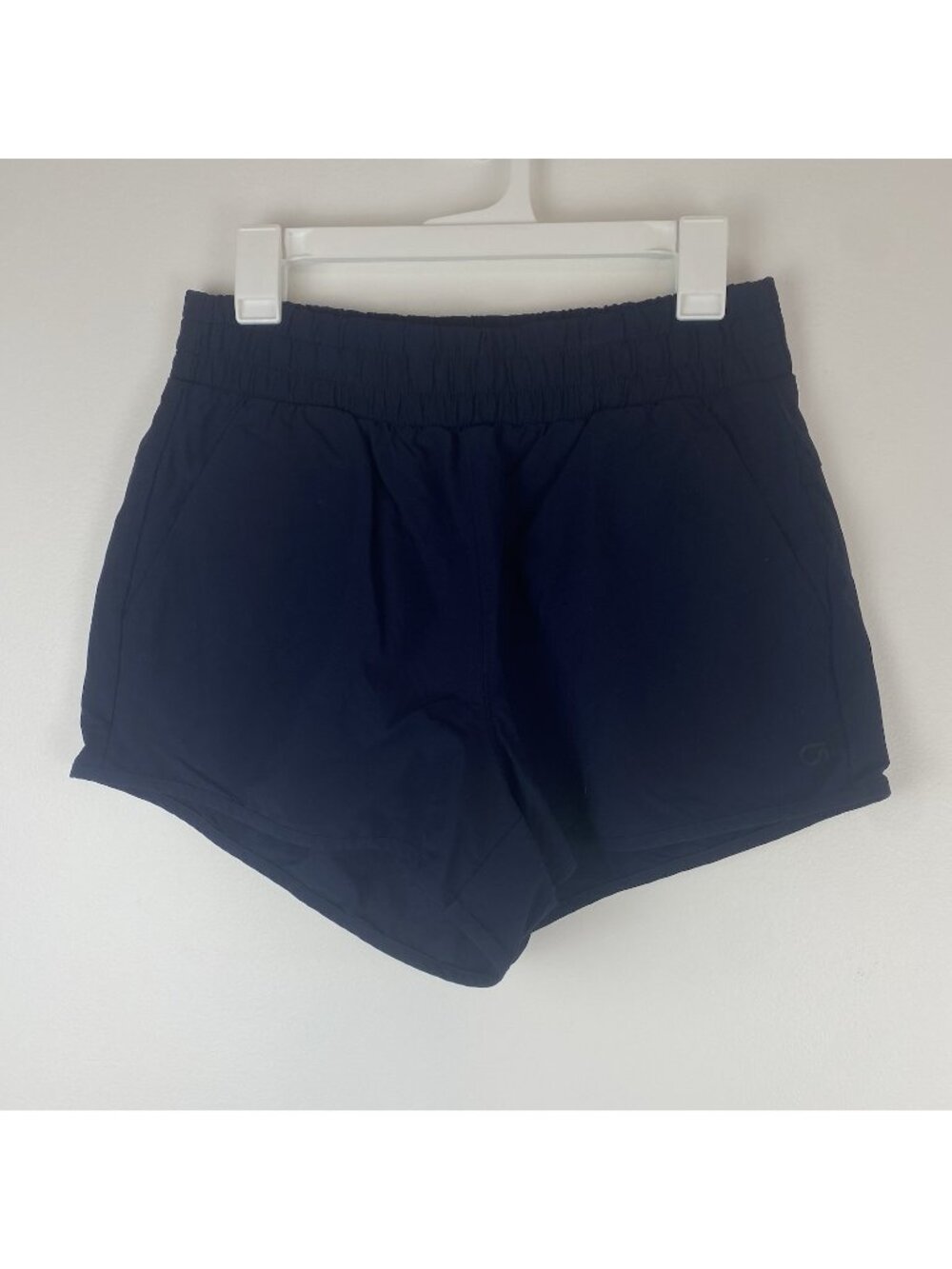 Gap Fit Women's Workout Commuter Shorts Size M Navy Blue Nylon Blend